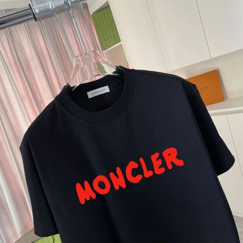 Moncler T-Shirts FlexibleFit 139906