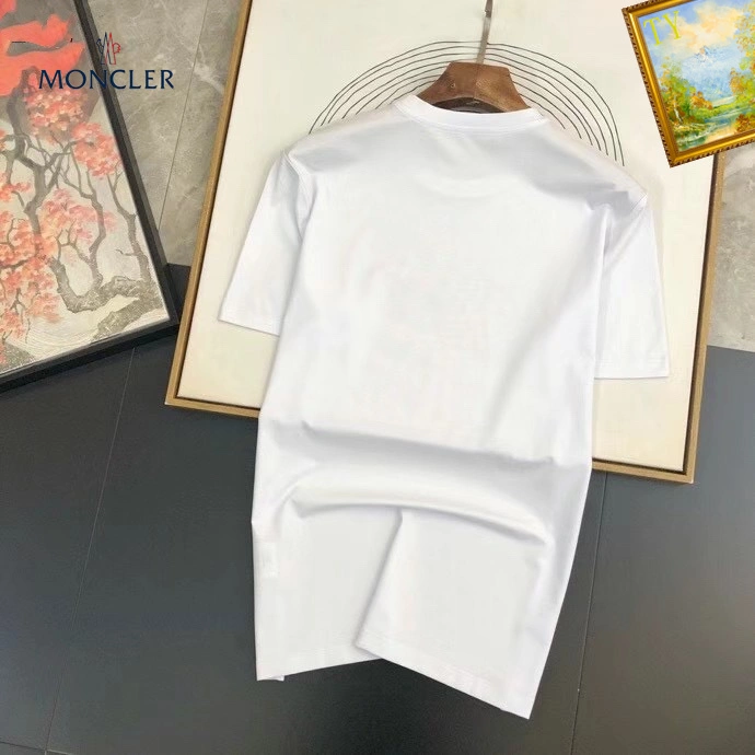 Moncler T-Shirts Functional 139884