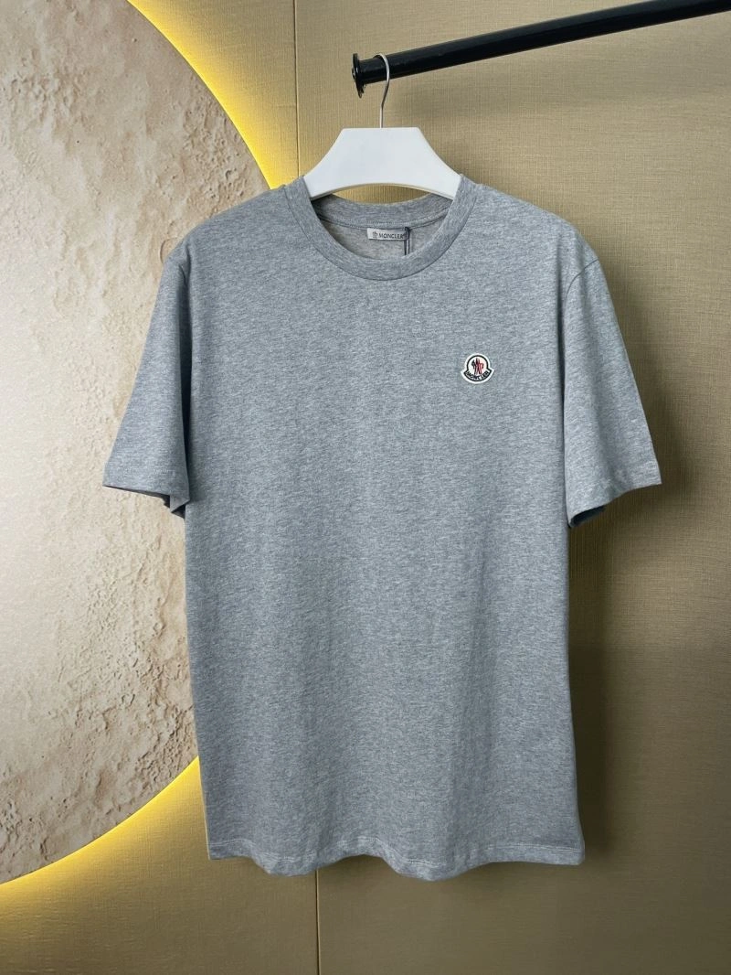 Classic Moncler T-Shirts 142739