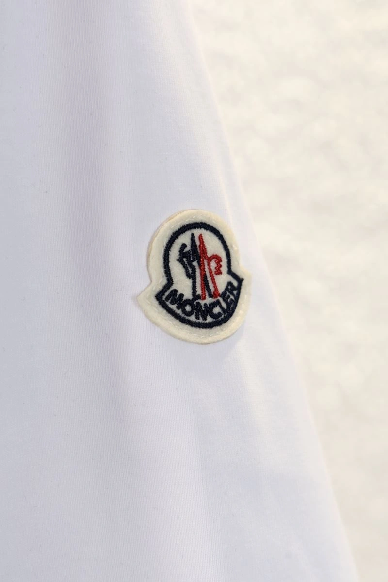 AllSeason Moncler T-Shirts 142754