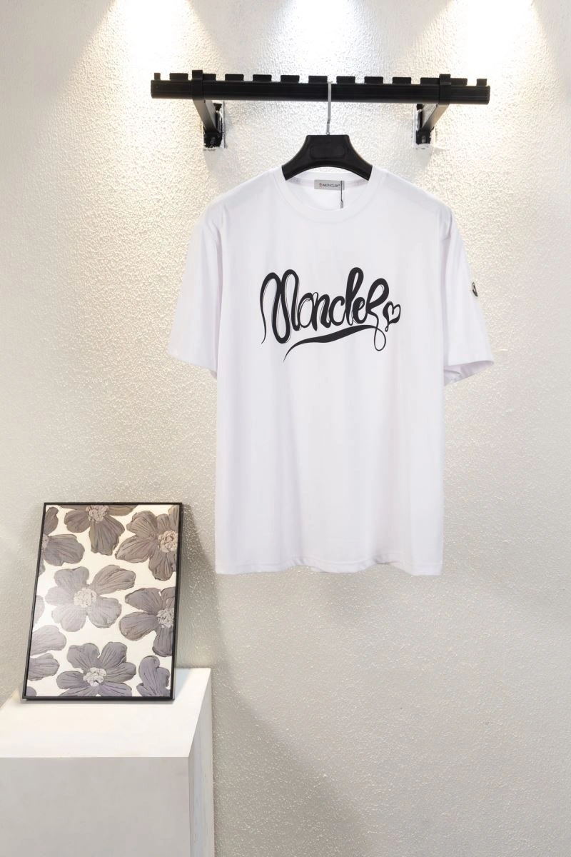 Moncler T-Shirts FashionForward 142760