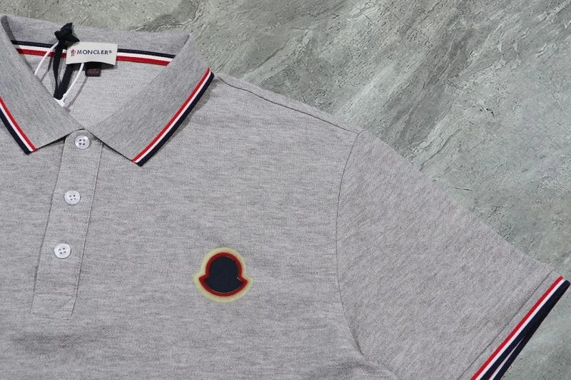 Neat Moncler T-Shirts 142727