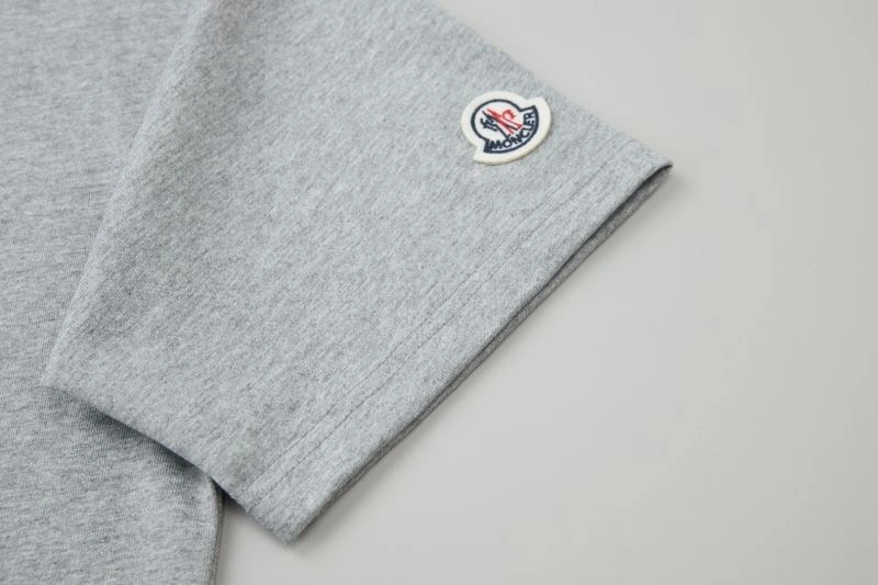 ComfortFit Moncler T-Shirts 142719