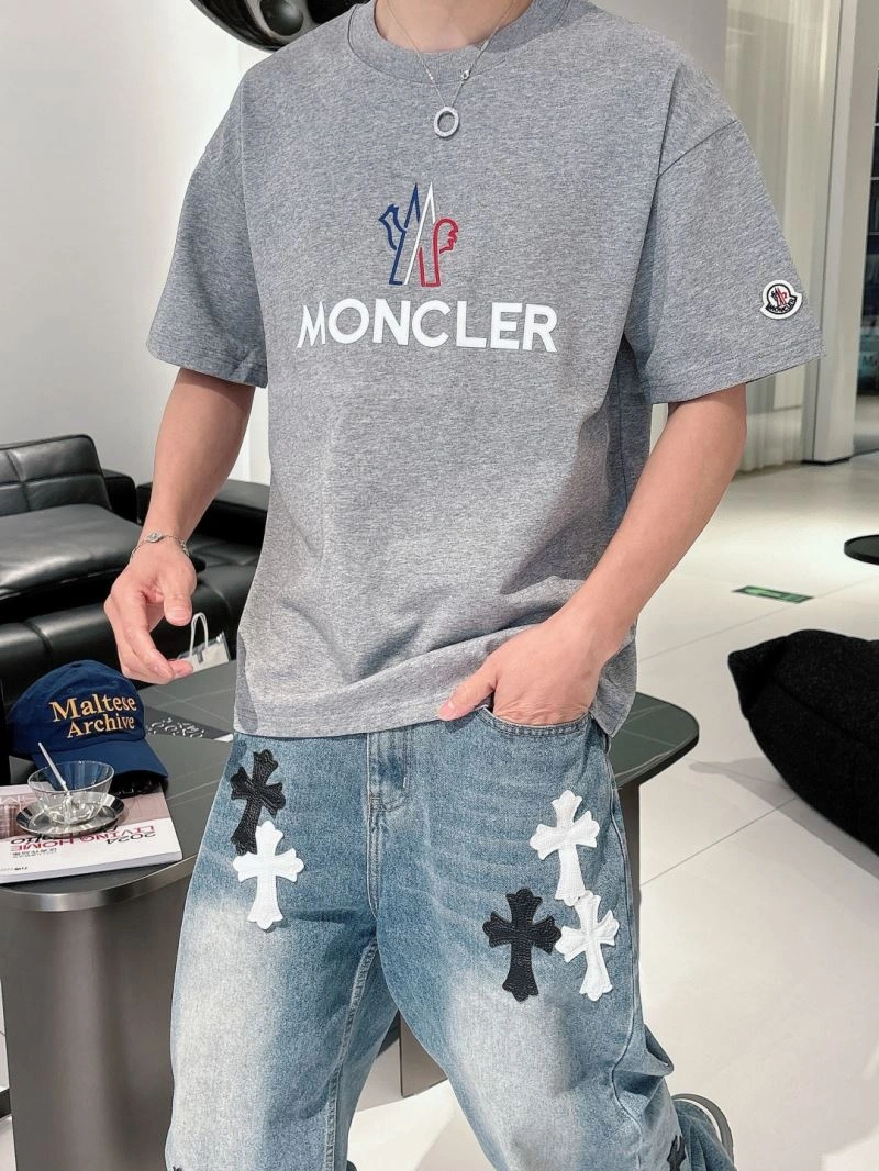 ComfortFit Moncler T-Shirts 142719