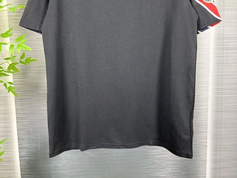 Upgraded Moncler T-Shirts 142686