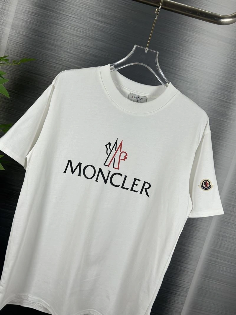 Moncler T-Shirts Functional 142687