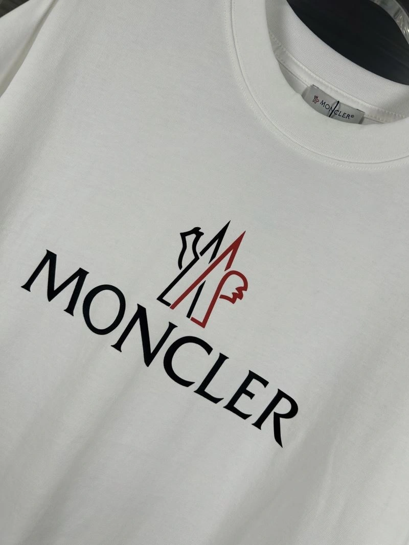 Moncler T-Shirts Functional 142687