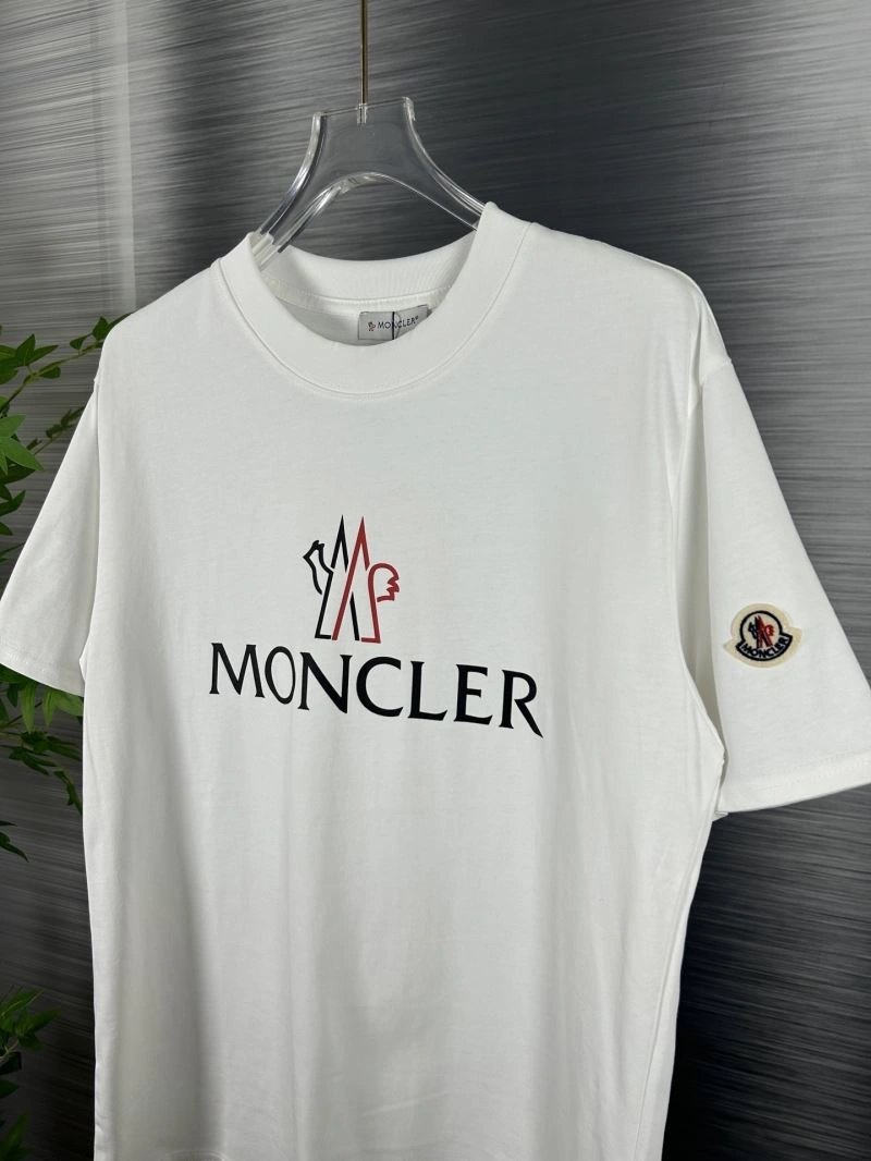 Moncler T-Shirts Functional 142687
