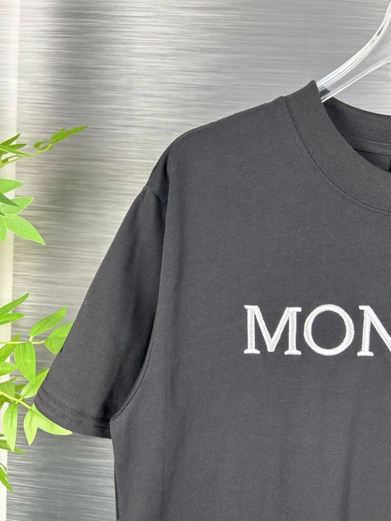 Moncler T-Shirts Thermal 142681