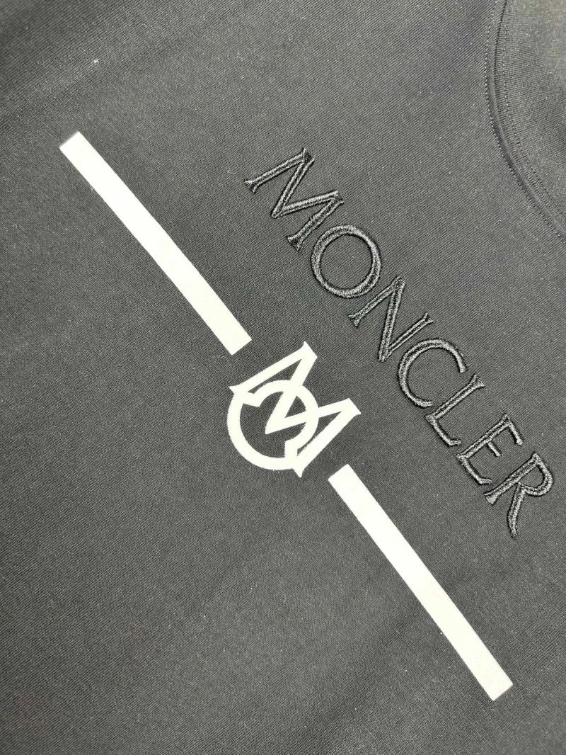 RelaxedFit Moncler T-Shirts 142688