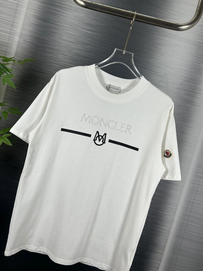 Sporty Moncler T-Shirts 142672