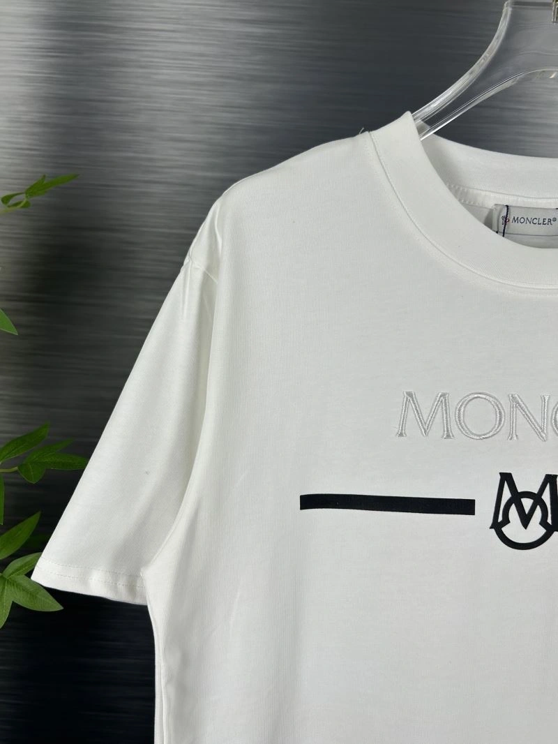 Sporty Moncler T-Shirts 142672