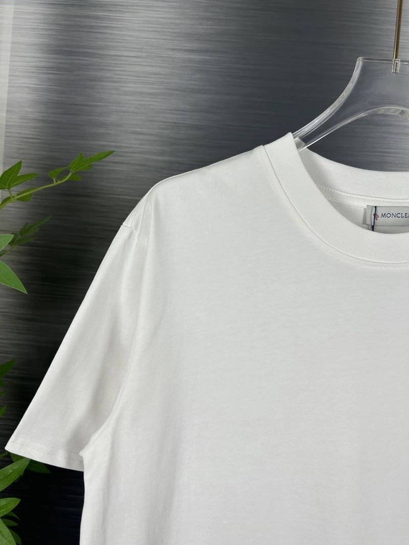 Moncler T-Shirts Flexible 142674