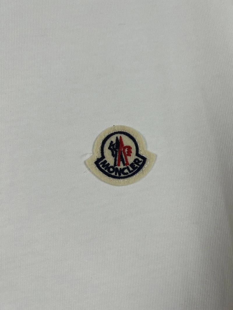 Moncler T-Shirts Flexible 142674