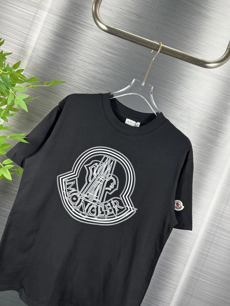 Cozy Moncler T-Shirts 142670