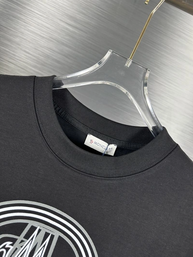 Cozy Moncler T-Shirts 142670