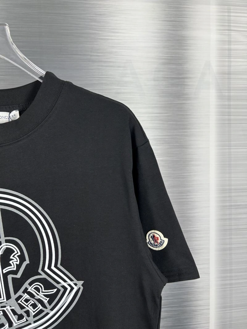 Cozy Moncler T-Shirts 142670