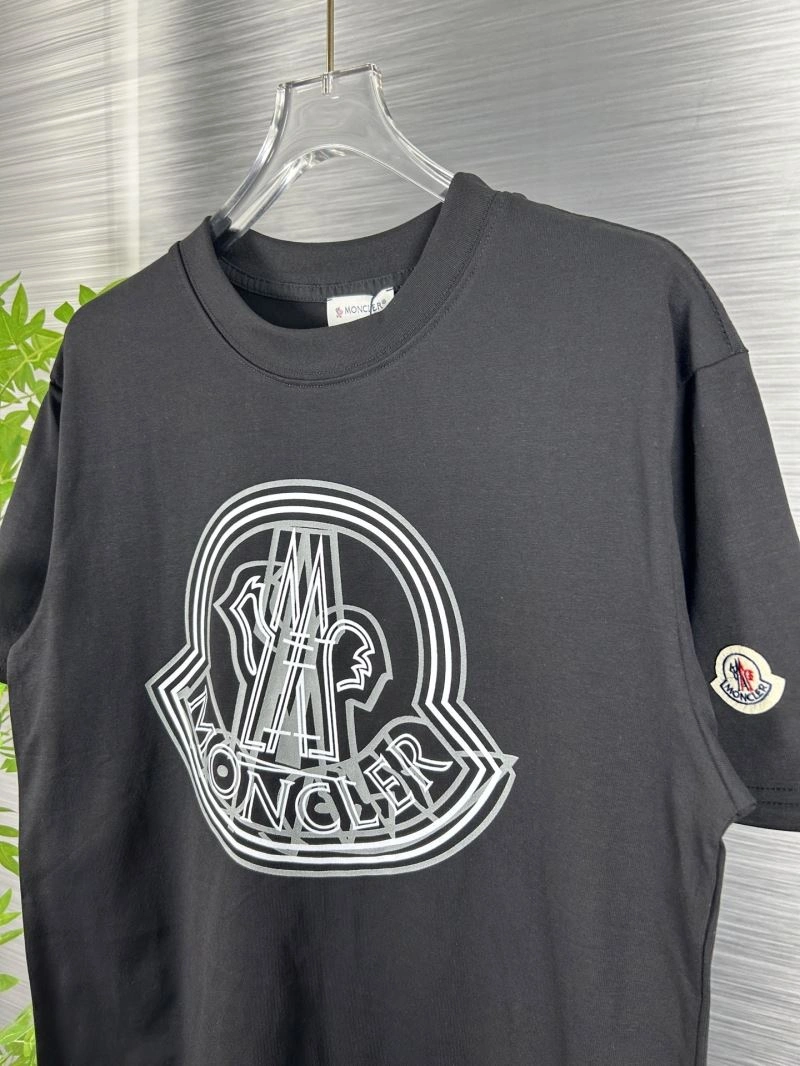 Cozy Moncler T-Shirts 142670