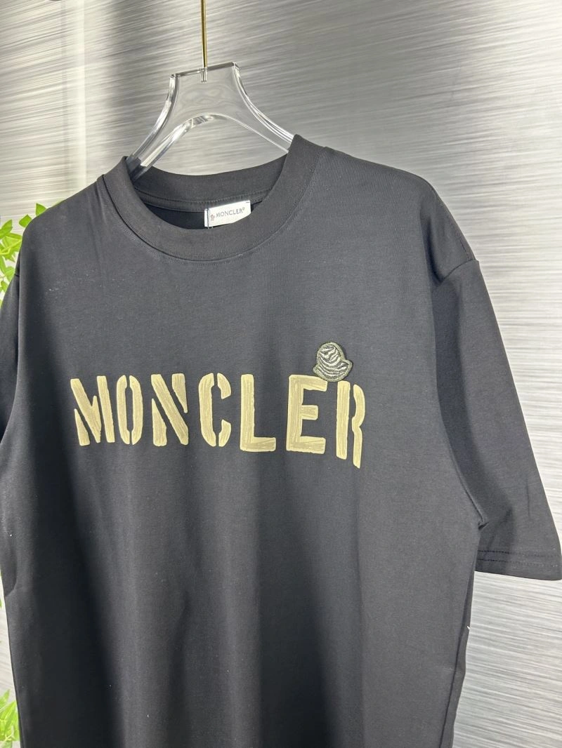 Lightweight Moncler T-Shirts 142663
