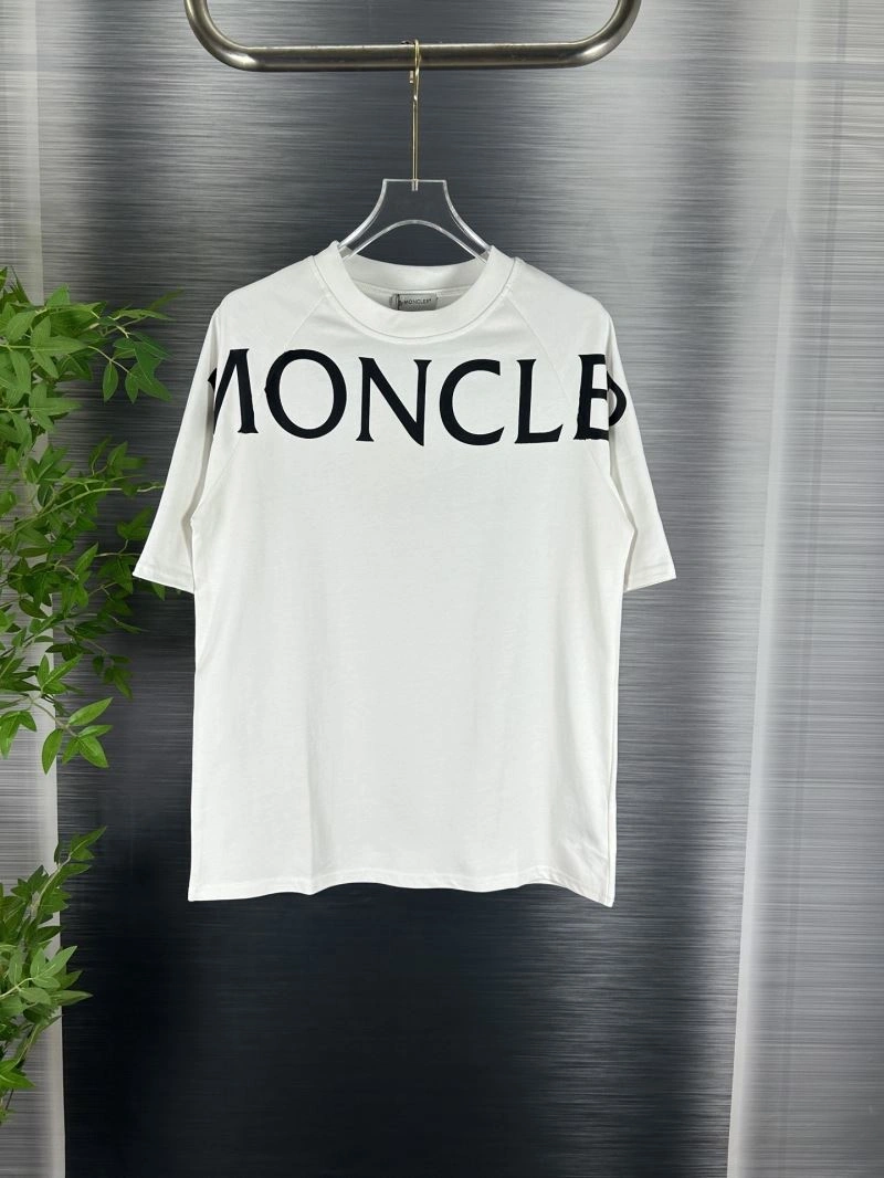 Lightweight Moncler T-Shirts 142654