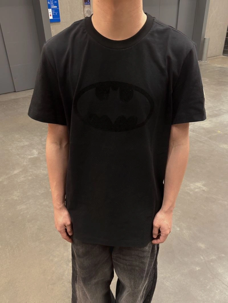 Premium Moncler T-Shirts 142653