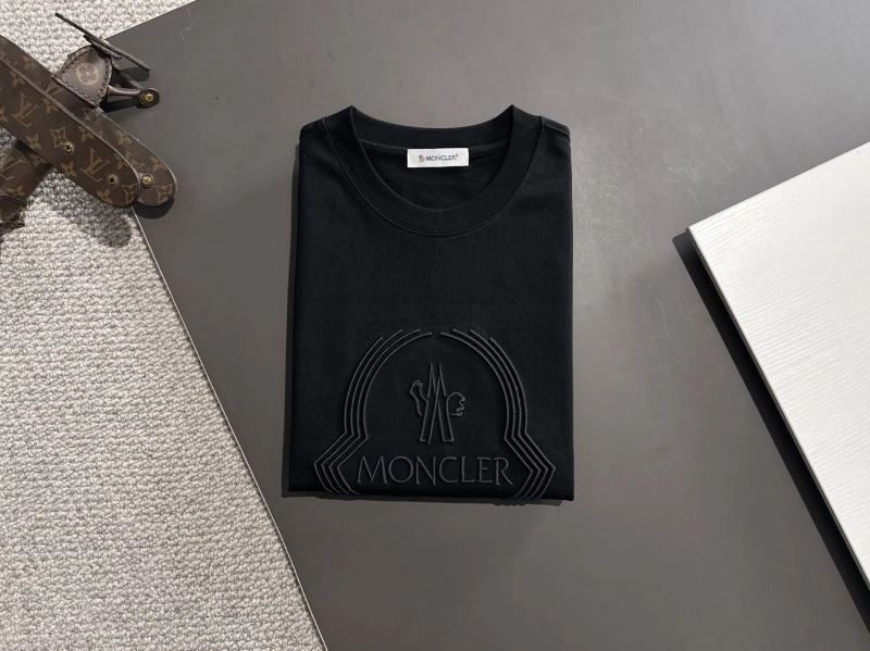 Moncler T-Shirts SmoothTexture 142644