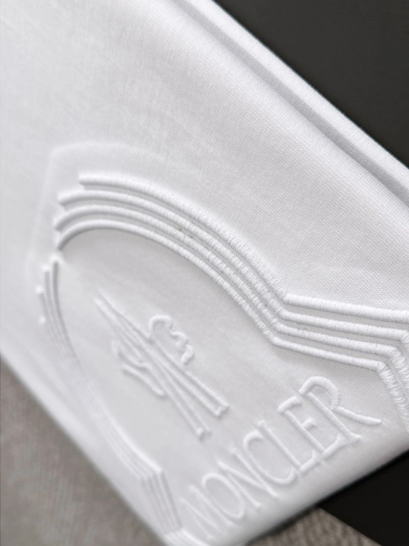 Moncler T-Shirts EyeCatching 142648