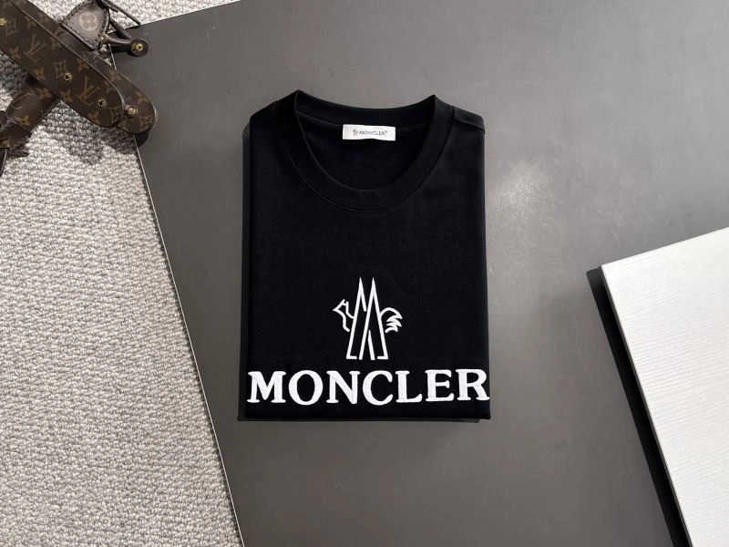 Functional Moncler T-Shirts 142641