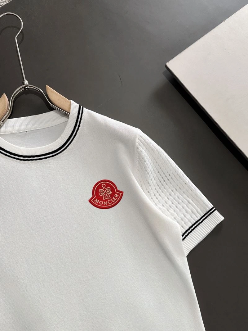 Soft Moncler T-Shirts 142636