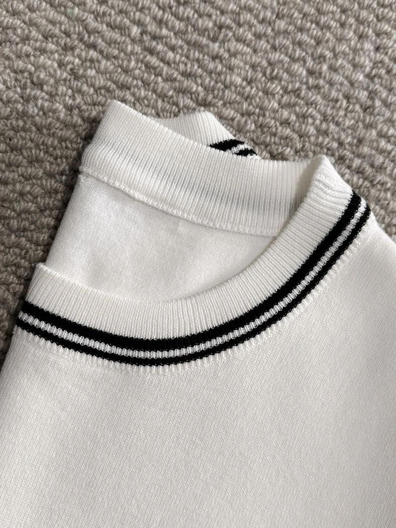Soft Moncler T-Shirts 142636