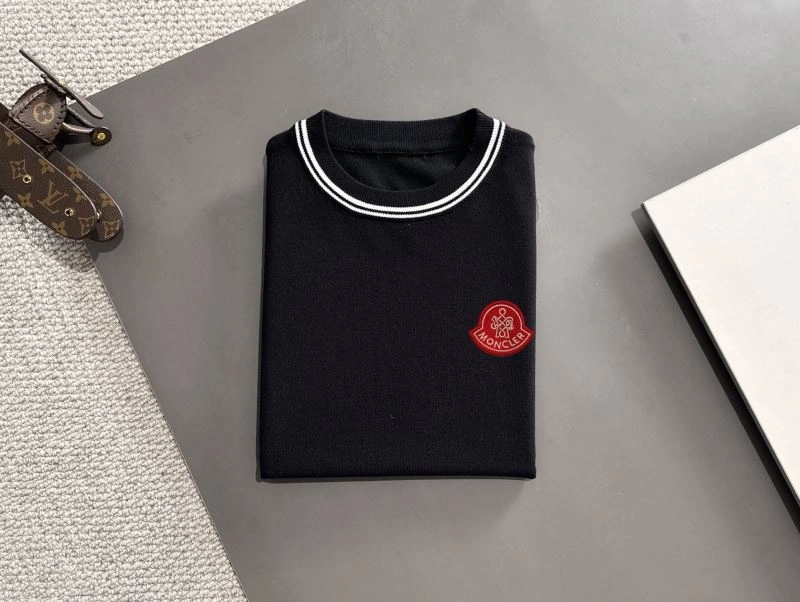 Vibrant Moncler T-Shirts 142635