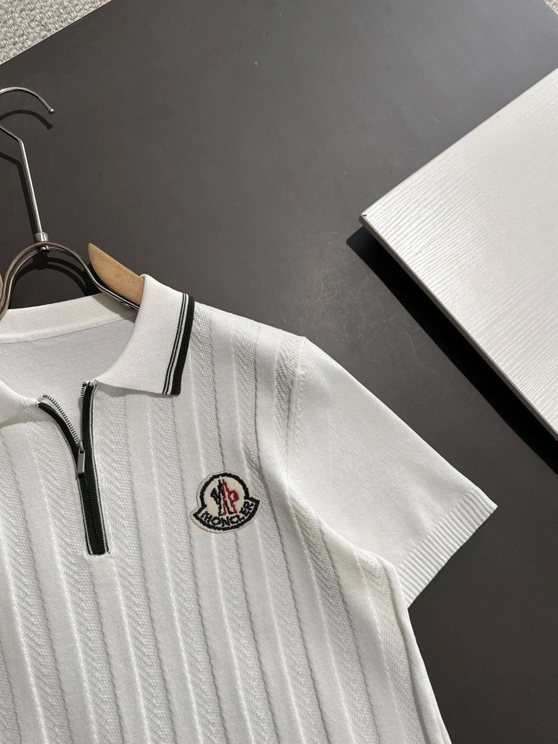 RelaxedFit Moncler T-Shirts 142634