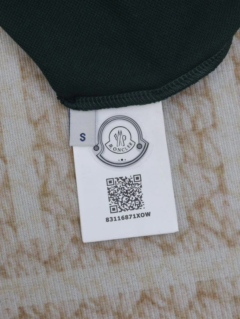 Snug Moncler T-Shirts 142629
