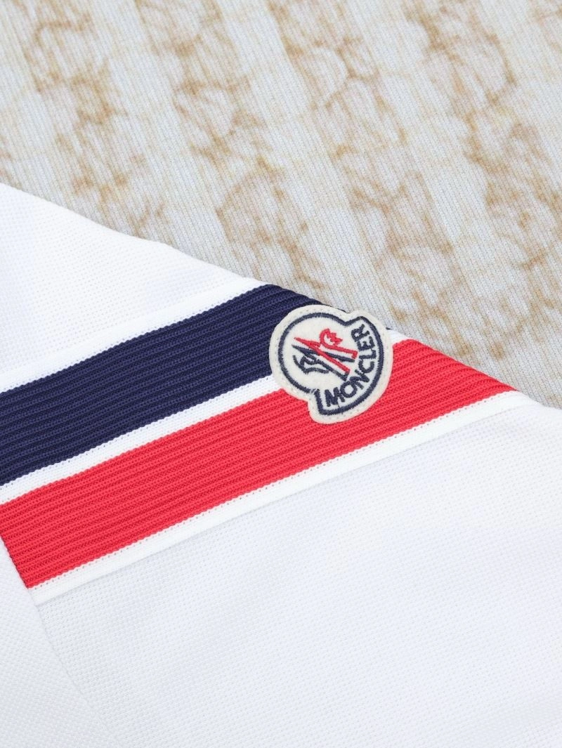 Moncler T-Shirts Breathable 142630