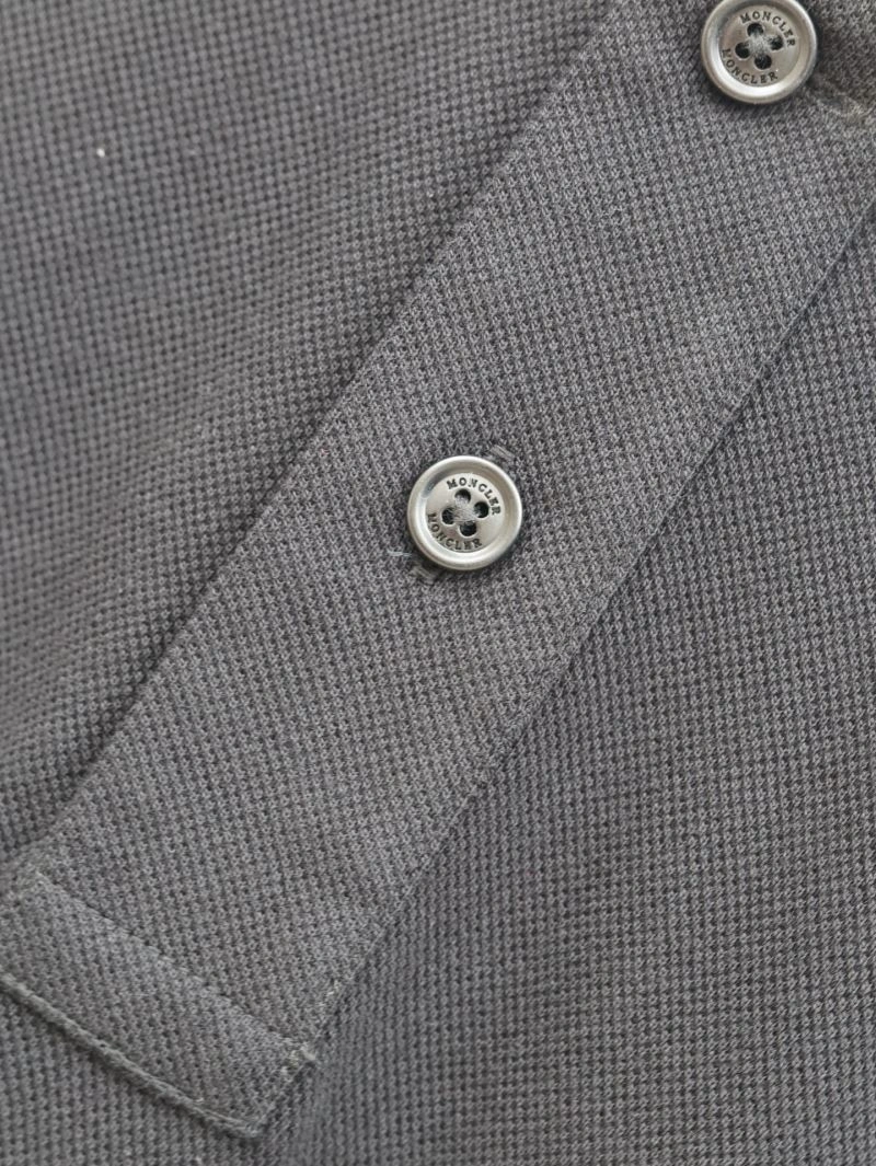 TechFriendly Moncler T-Shirts 142632