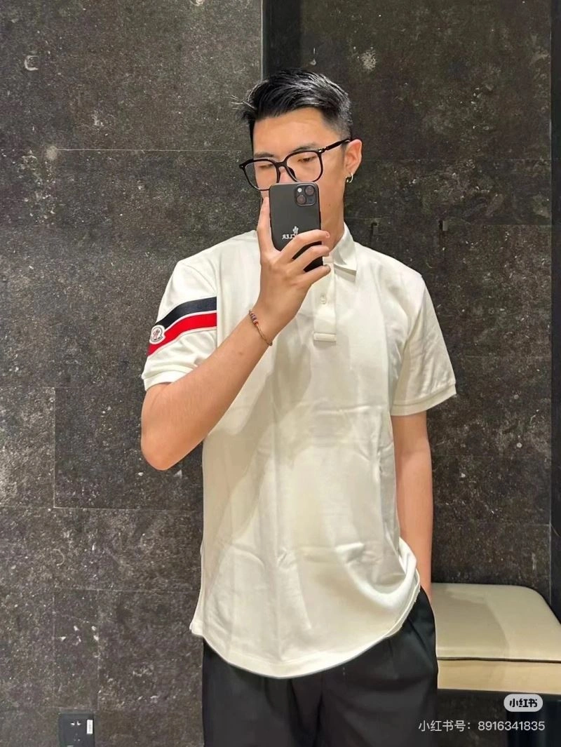 TechFriendly Moncler T-Shirts 142632