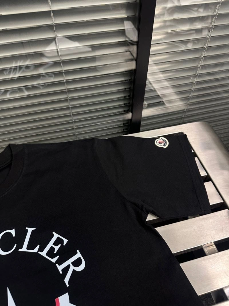 Moncler T-Shirts Upgraded 139813