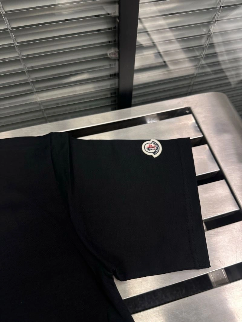 Moncler T-Shirts Upgraded 139813