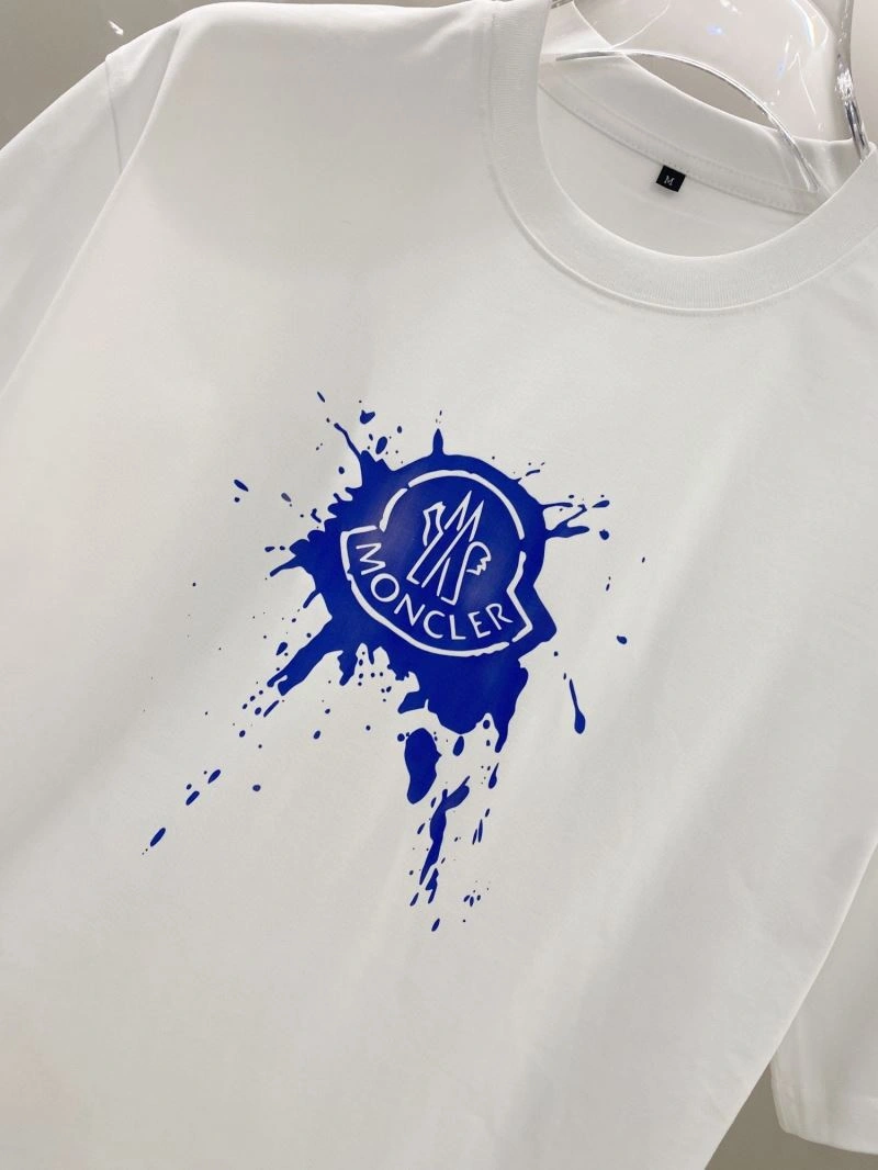 Moncler T-Shirts Elegant 139815
