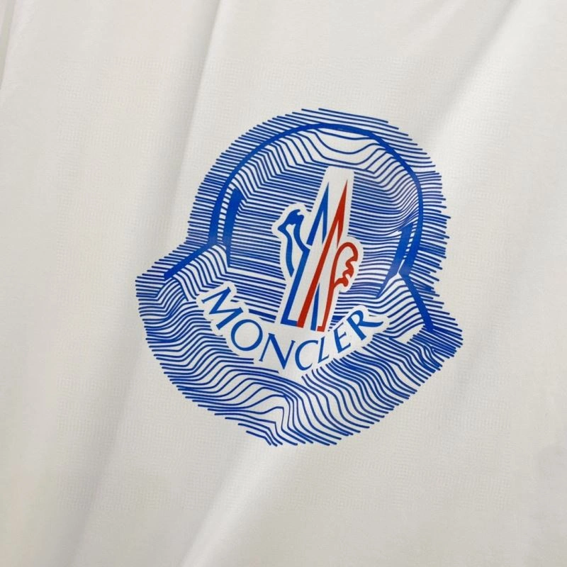 Stylish Moncler T-Shirts 139807