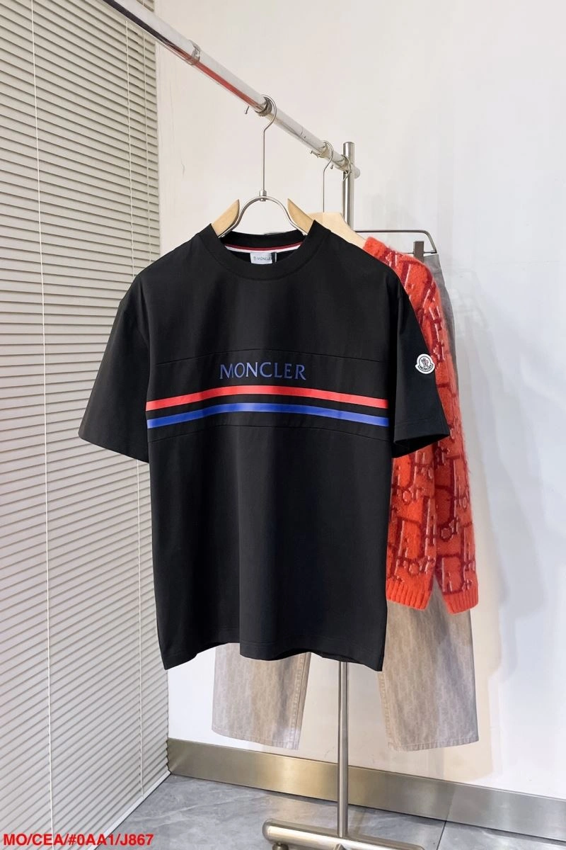 Moncler T-Shirts ZipUp 143170