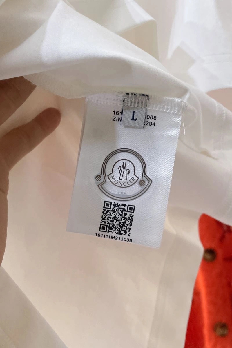 Moncler T-Shirts ZipUp 143170