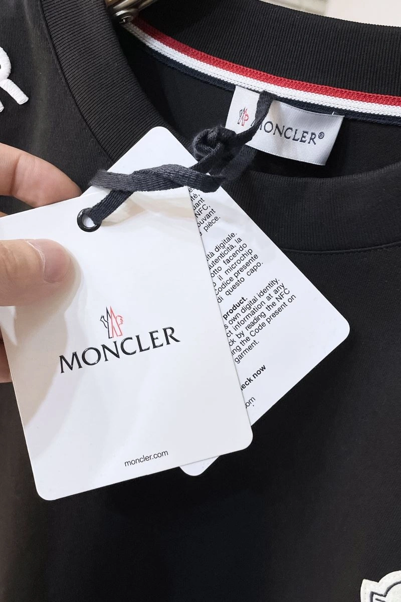 MultiPurpose Moncler T-Shirts 143155
