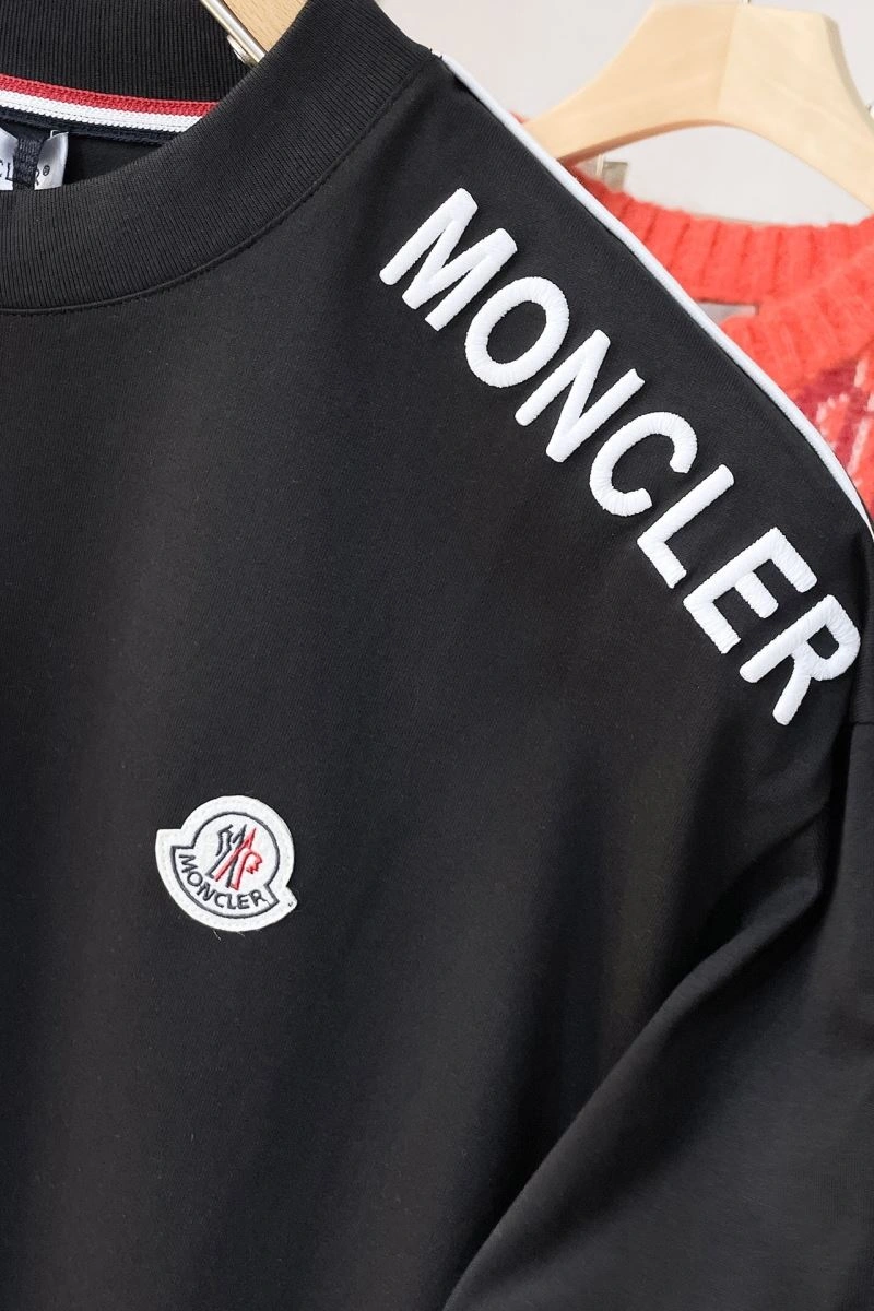 MultiPurpose Moncler T-Shirts 143155