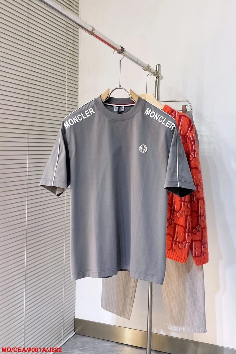 Functional Moncler T-Shirts 143181