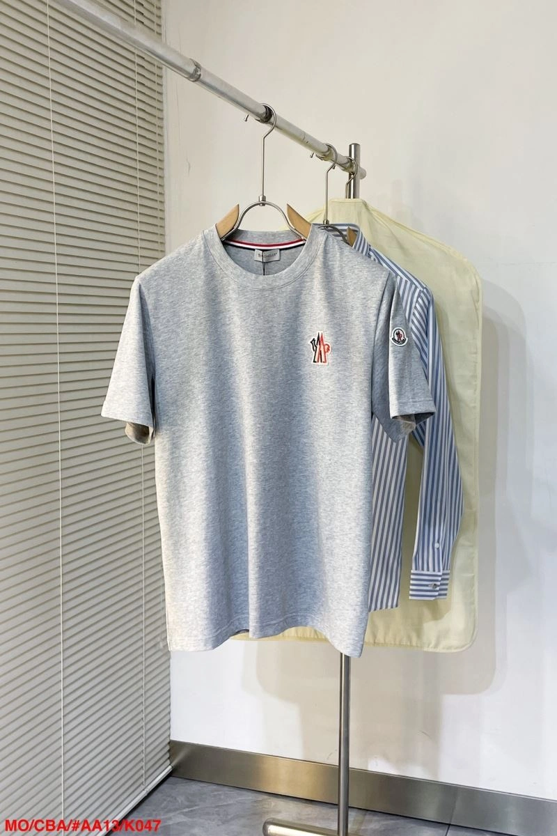 Moncler T-Shirts Refined 143166