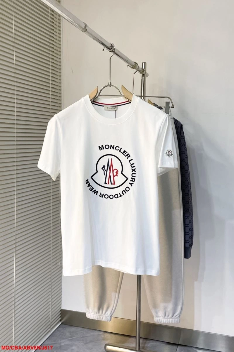 Moncler T-Shirts WeatherProof 143171