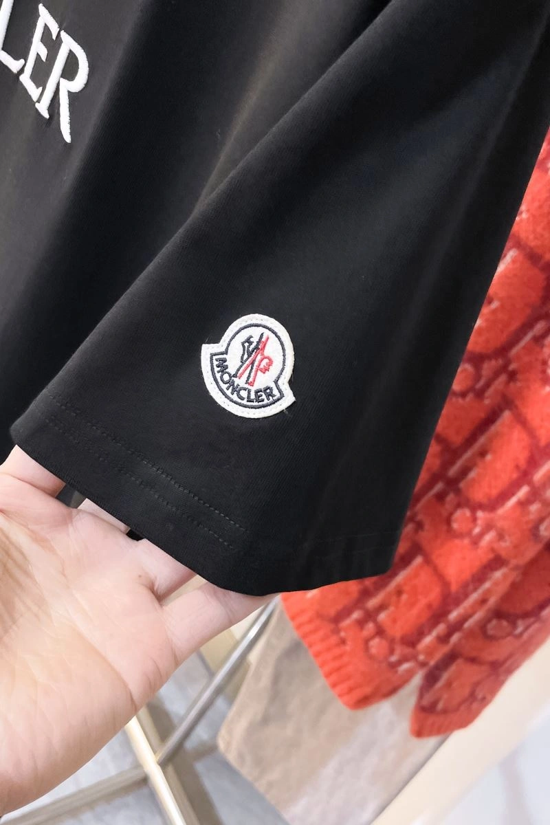 Original Moncler T-Shirts 143158