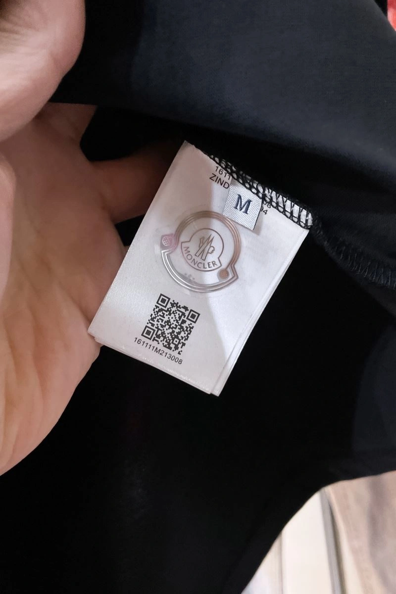 Original Moncler T-Shirts 143158