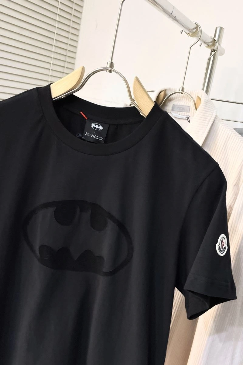 Stylish Moncler T-Shirts 143161